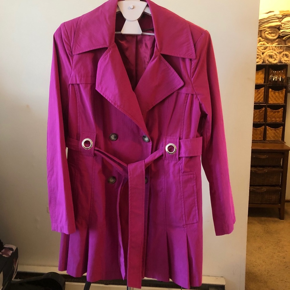 Pink pleated trench